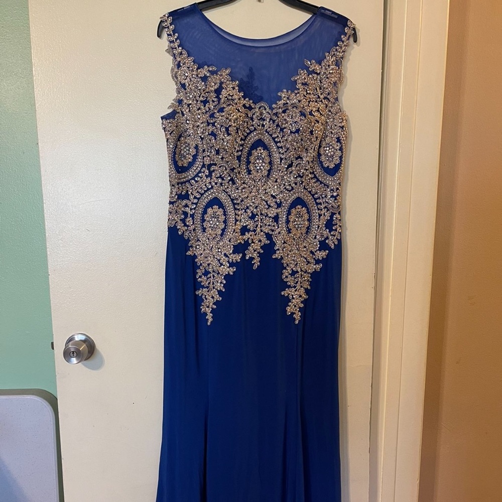 Beautiful Blue Sequence Evening Gown